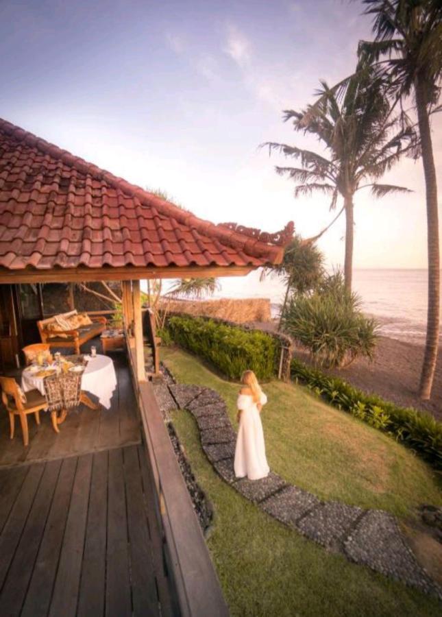 Secret Moon Beach House Jasri Екстер'єр фото