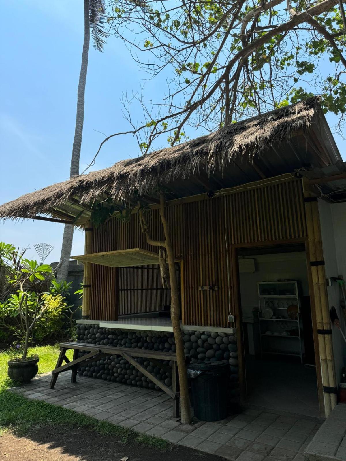 Secret Moon Beach House Jasri Екстер'єр фото